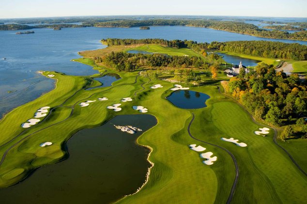 Spela golf på Bro Hof Slott Golf Club - en av Europas främsta golfbanor
